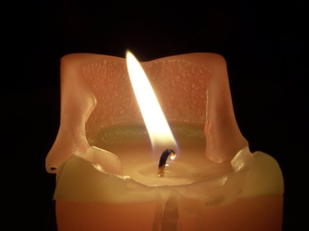 candle-in-the-night-1199531-1600x1200